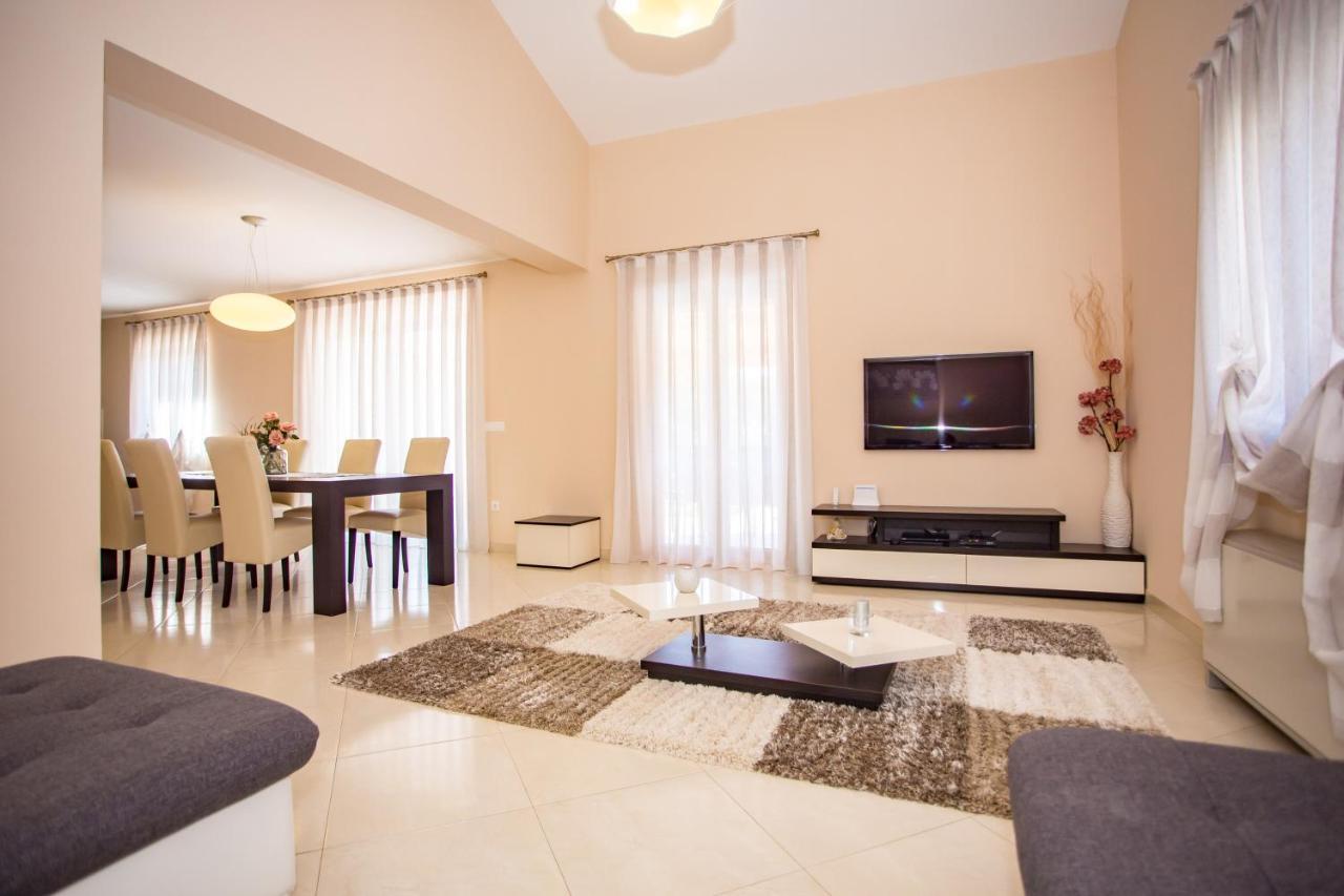 Villa House Brigita 1762 Porec Esterno foto