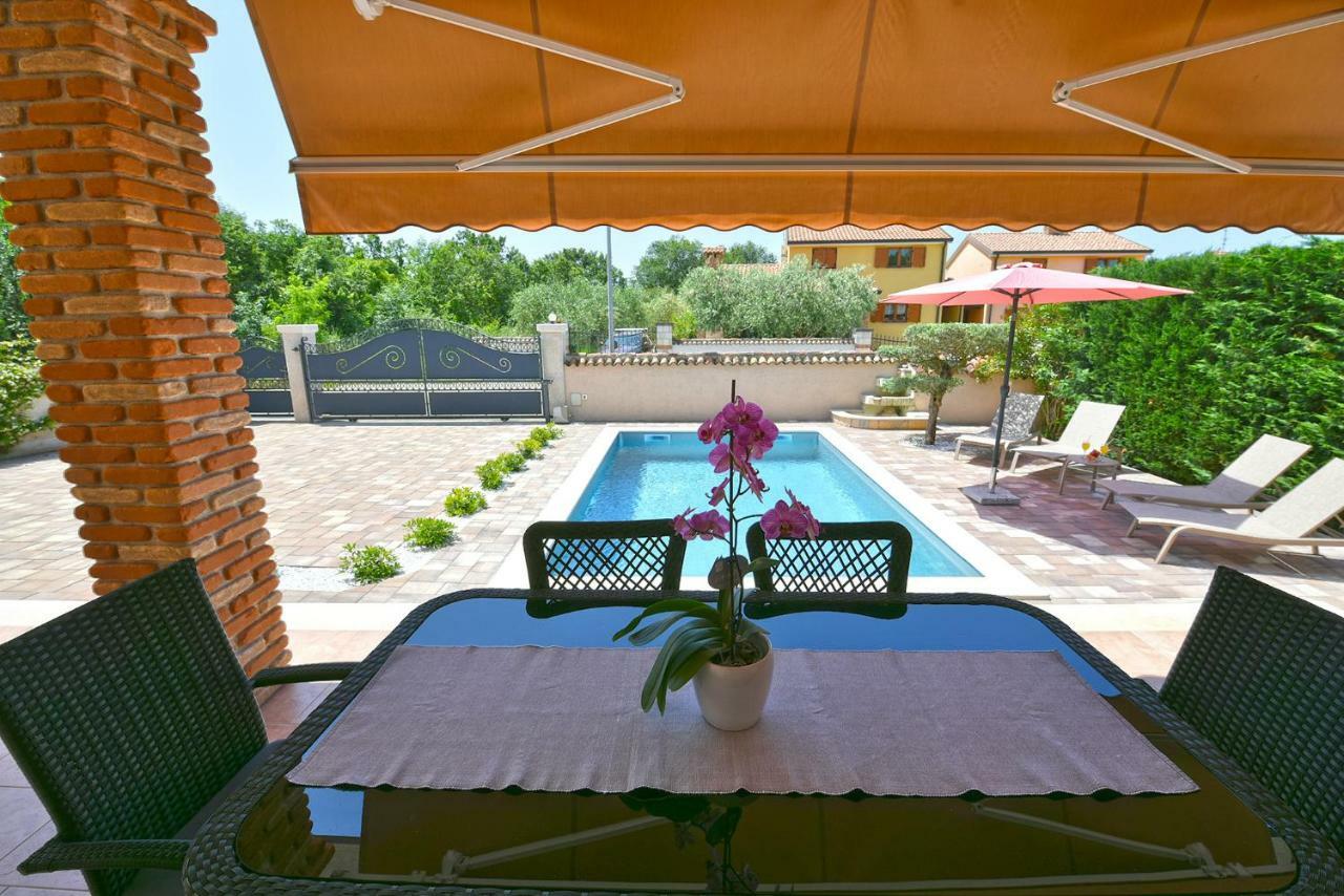Villa House Brigita 1762 Porec Esterno foto